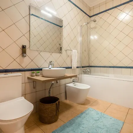 Waves Apartament Ponta Delgada