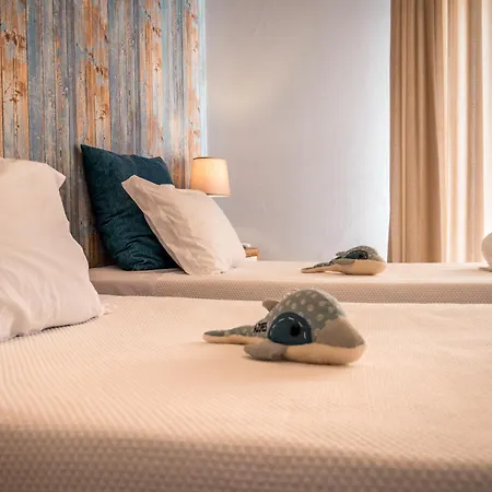 Waves * Понта-Делгада