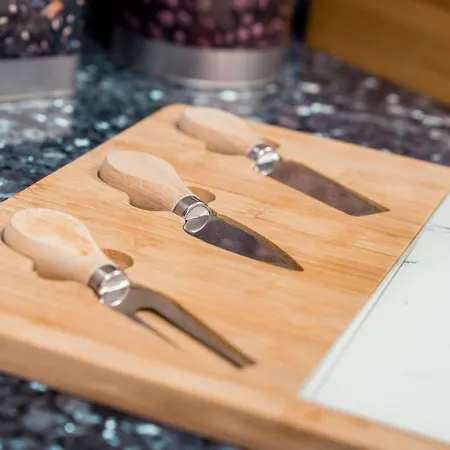 Waves Διαμέρισμα *