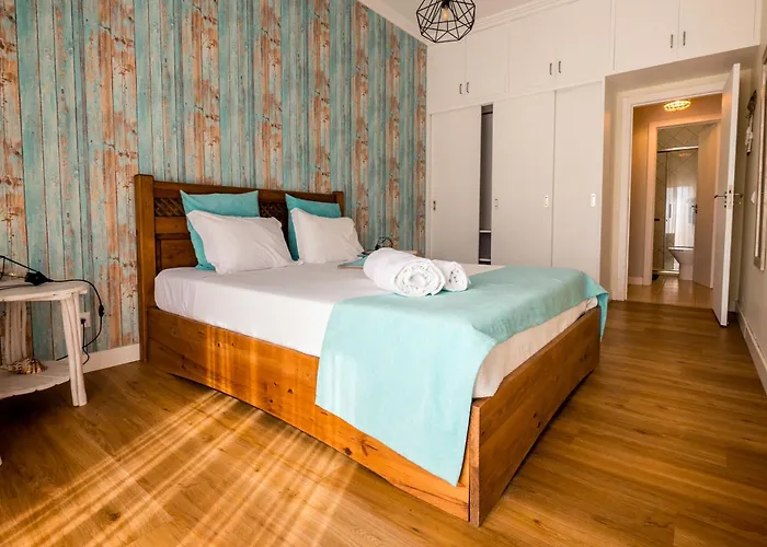 Waves * Ponta Delgada (Sao Miguel)